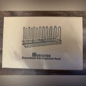 Black Expandable Pan Organizer Rack